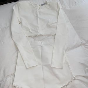 White long sleeve two piece set.